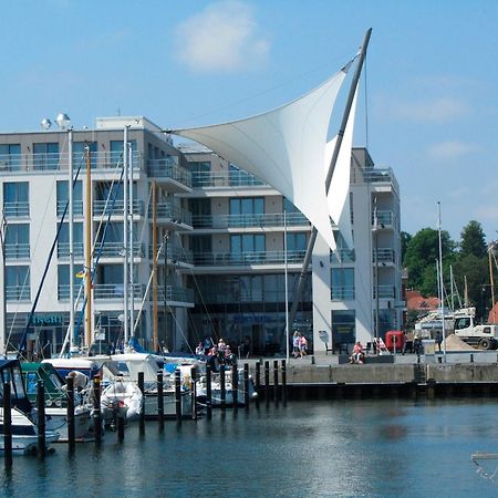 Apartment 12 - "Silbermoewe I" - Blickrichtung Yacht- Und Binnenhafenoffenes Meer 埃肯弗德 外观 照片