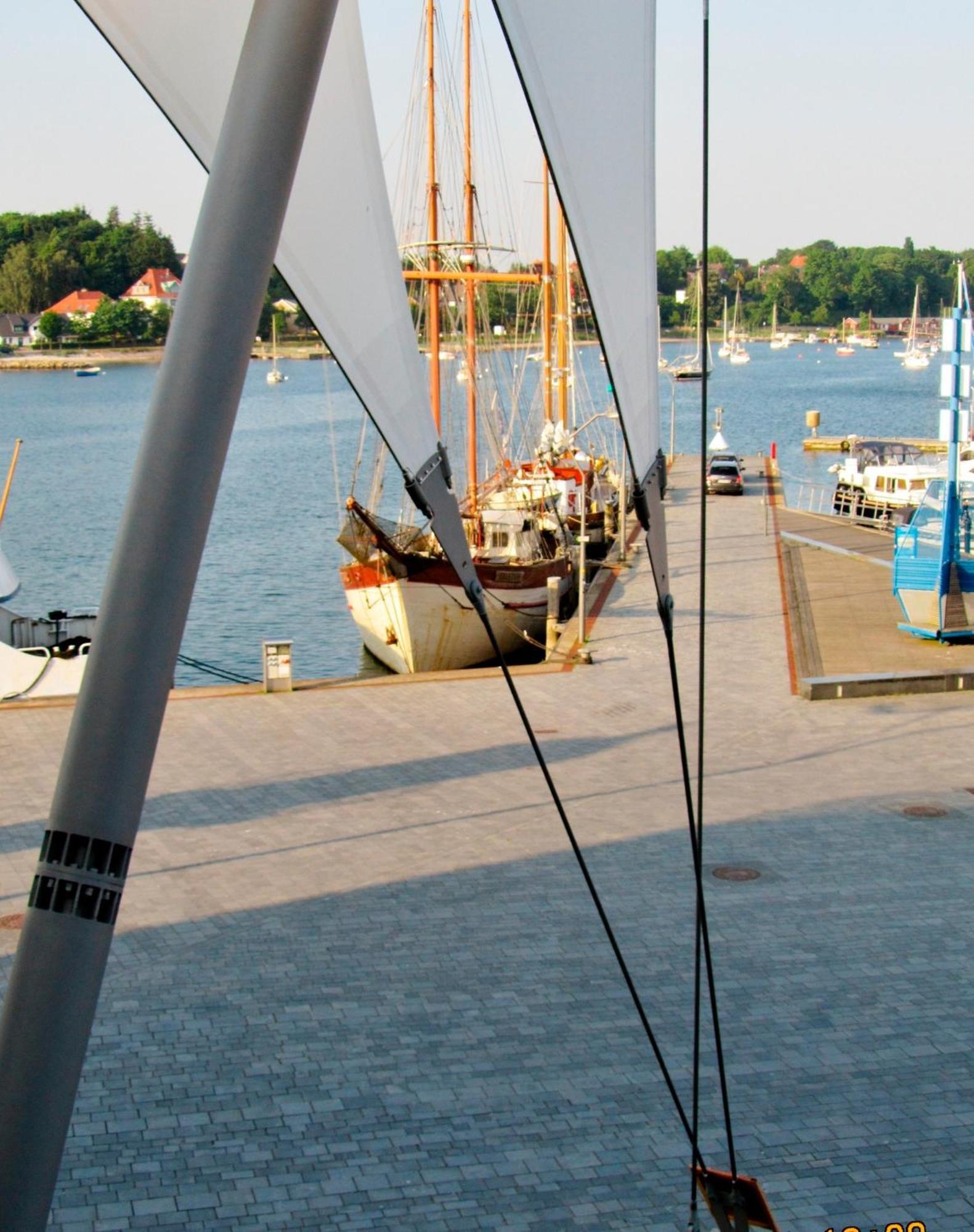 Apartment 12 - "Silbermoewe I" - Blickrichtung Yacht- Und Binnenhafenoffenes Meer 埃肯弗德 外观 照片